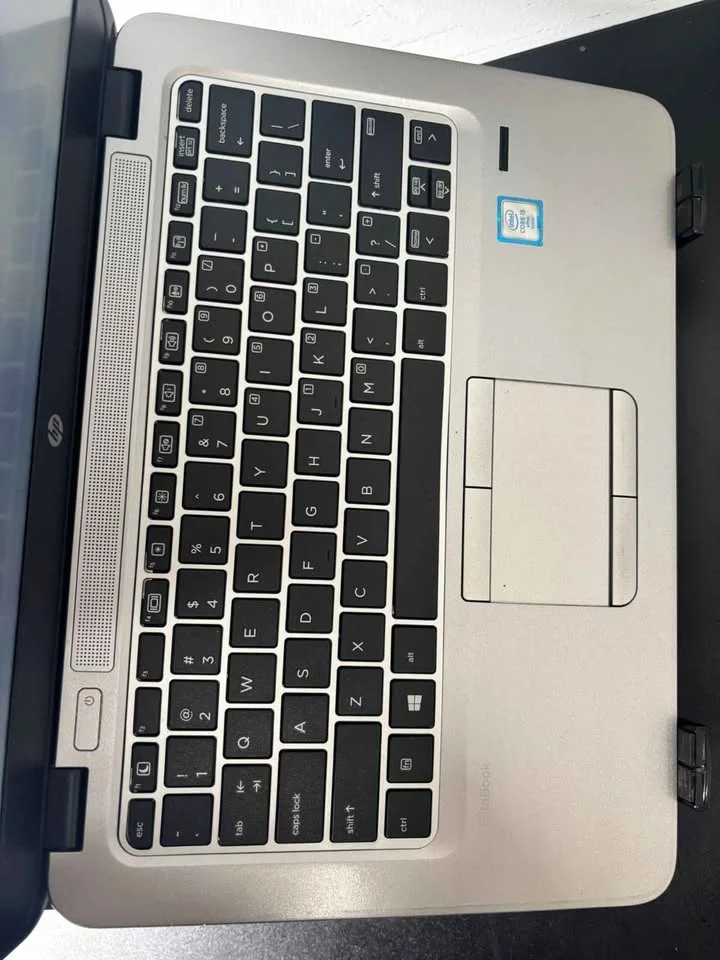 Usado - Notebook Hp Elitebook 820 G3 | i5 6ª Geração | 8GB | SSD 128GB | Tela 12.5 - view 2